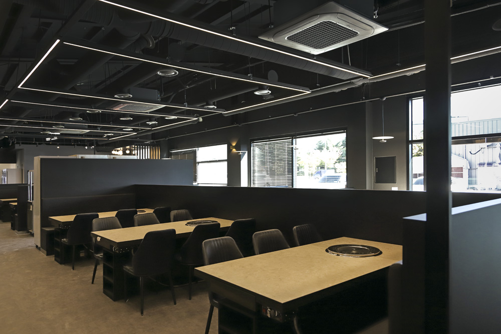 高级黑 | 100 平米家居设计的精致艺术-11