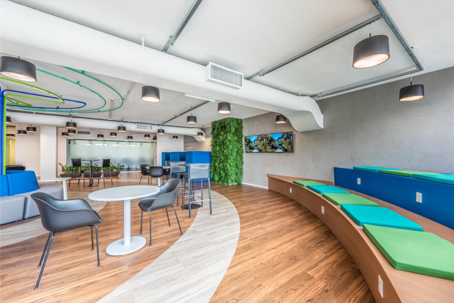 乌尔塔格拉斯办公楼-3