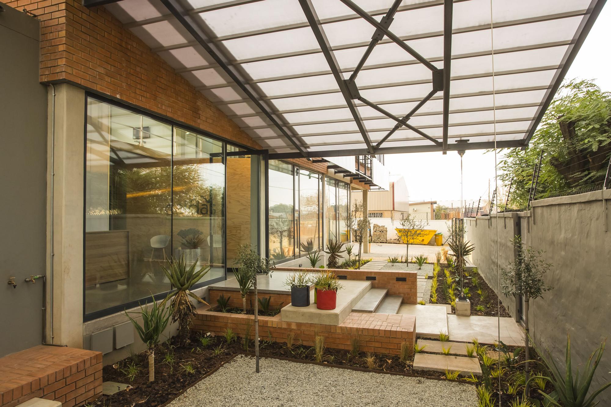 南非 Rubela Park 办公建筑-1