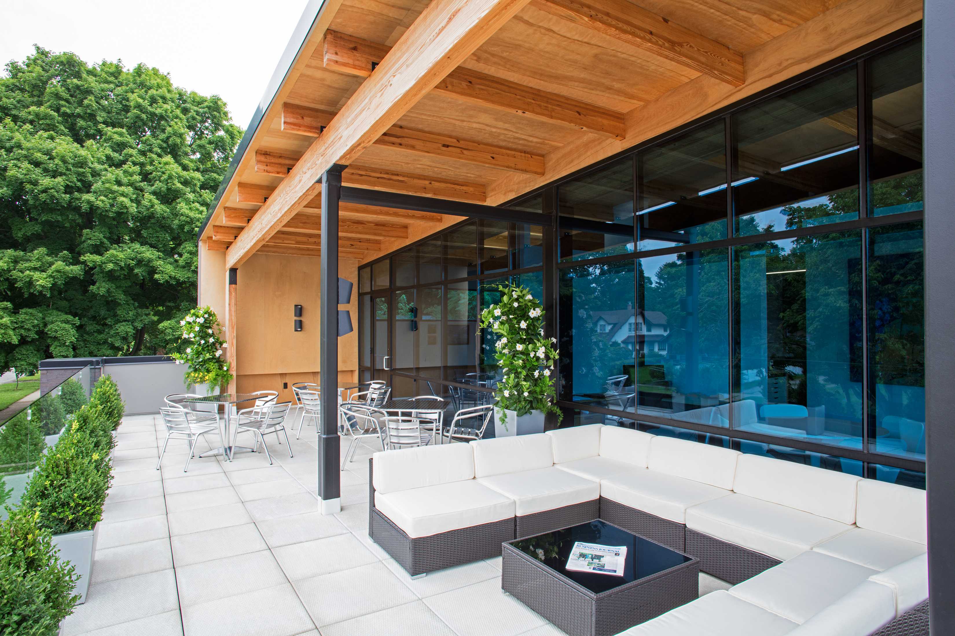 依赖伙伴 · 社区融合的建筑灯笼-11