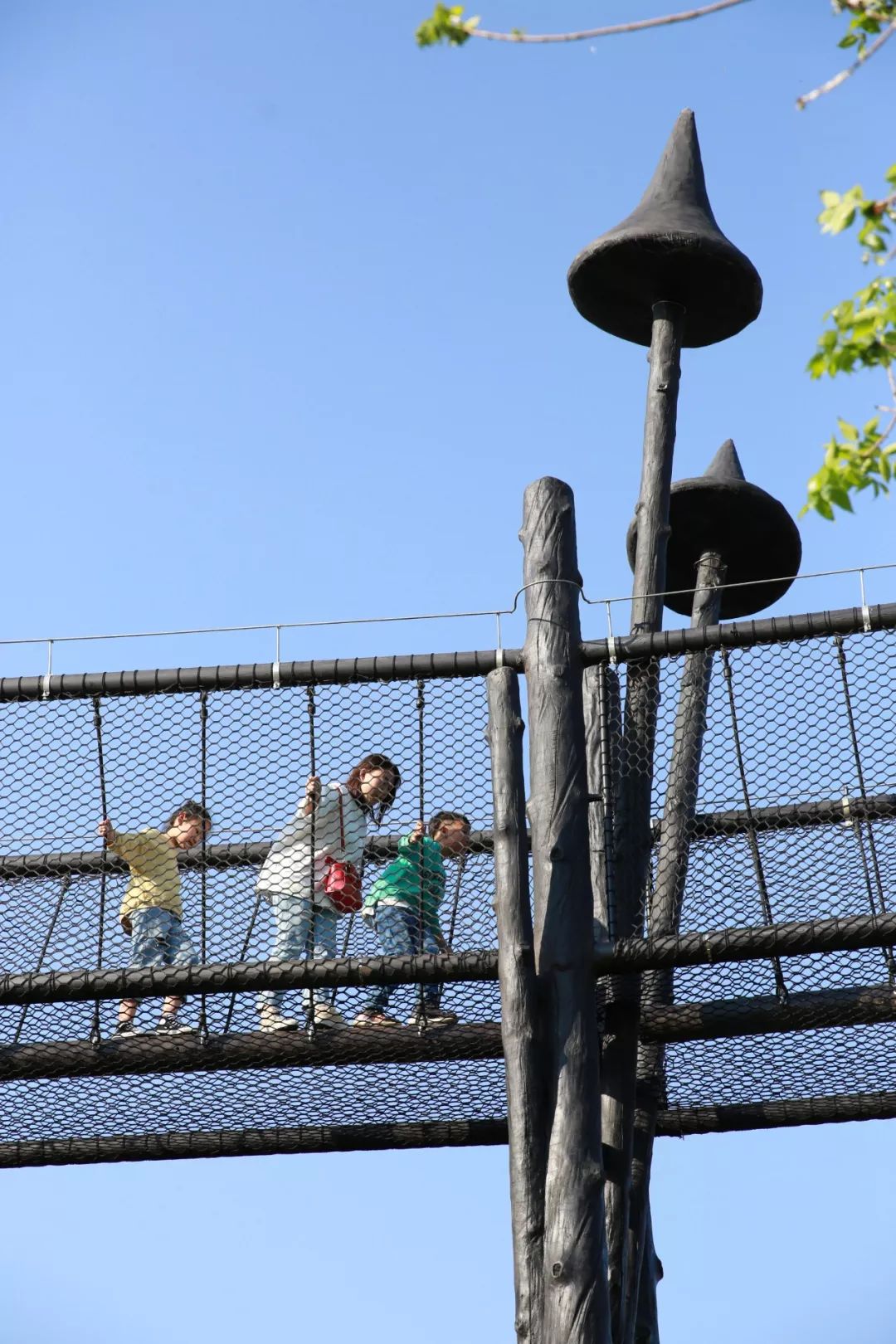 黑森林 | 儿童乐园的黑色艺术-15