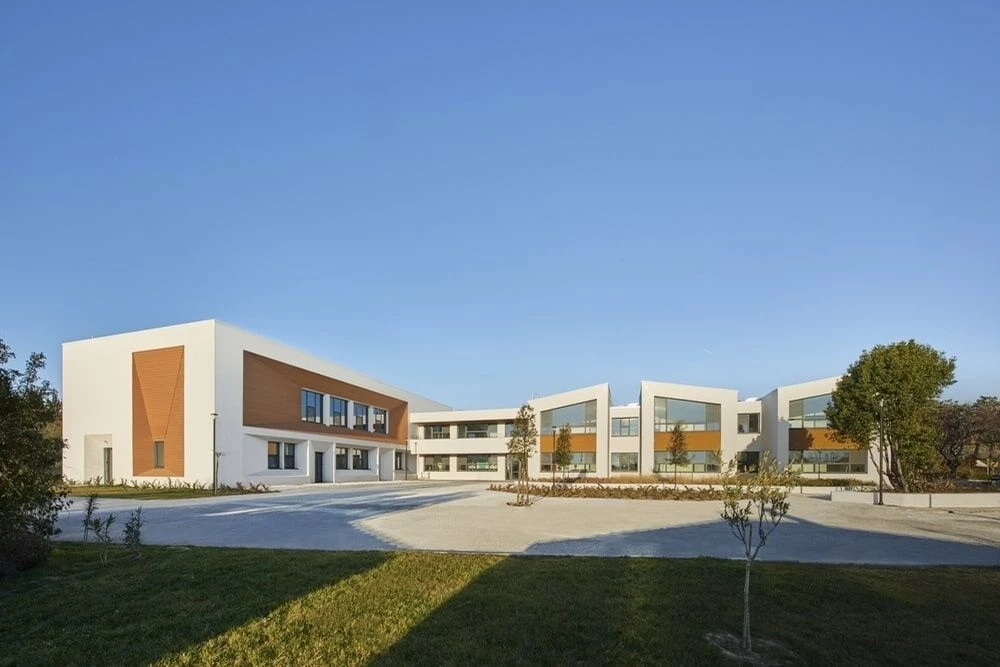 美国农场学校高中部大楼丨希腊丨406 architects-12