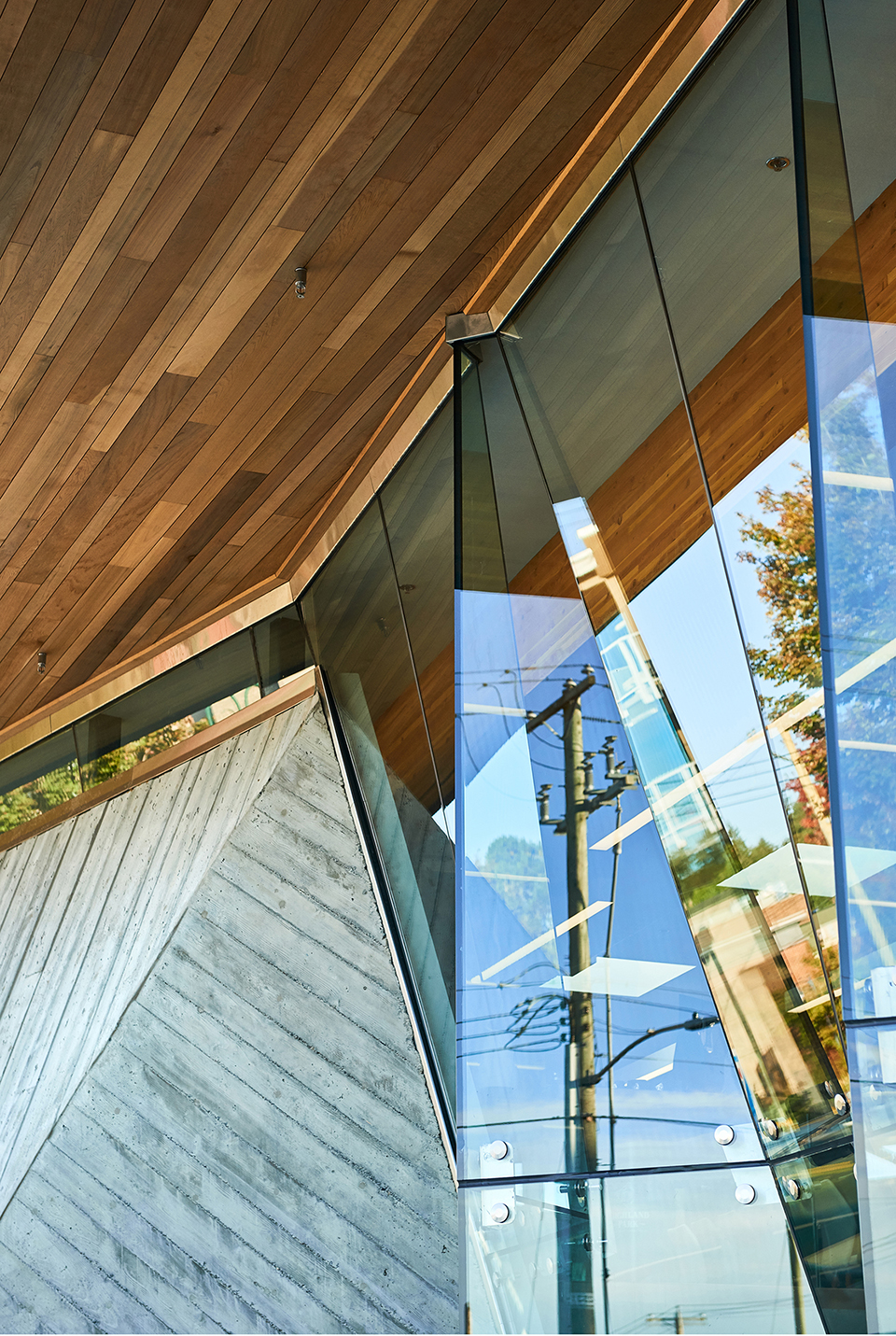 Tudor House酒类商店,加拿大 / GBL Architects-17