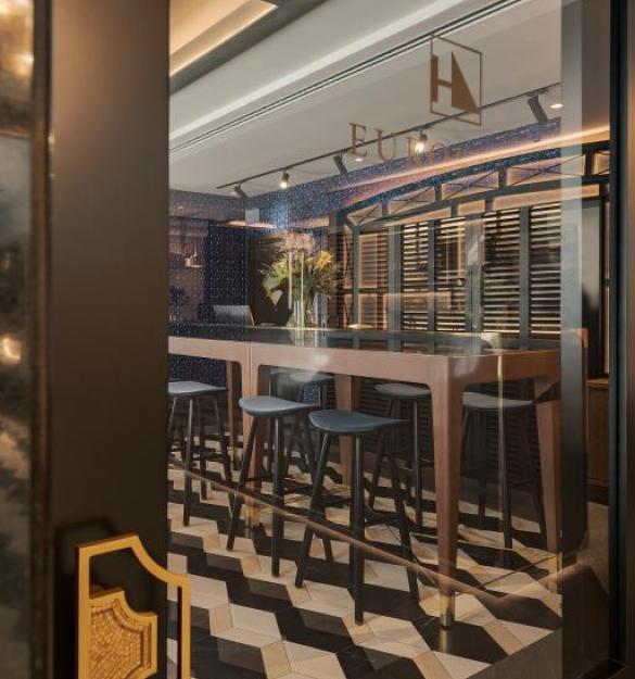 欧洲之星里斯本海湾酒店(注:Eurostars一般指欧洲之星酒店集团,Bai·a推测是葡萄牙语海湾baía的错误写法,结合语境这样翻译较为合适,但纯字面内容主要是品牌和地名,严格来说直接音译欧罗之星里斯本拜阿更准确) 丨PF1 Interiorismo Contract-32