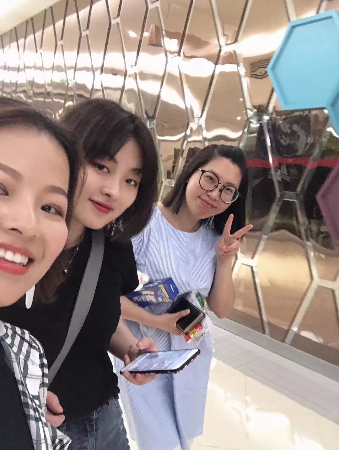 五一假期，九度带您走进影城，感受初夏柔美-19