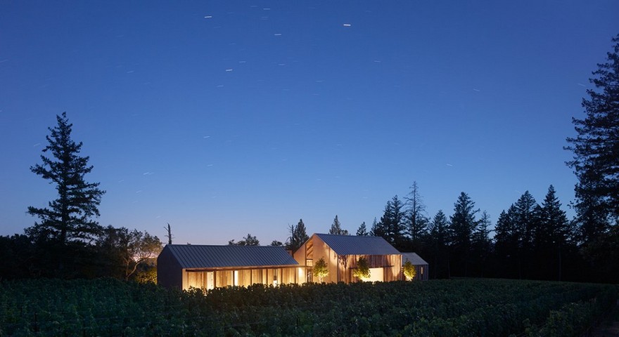 Sentinel Ridge Farmhouse Display Contemporary and Agrarian Aesthetics-25