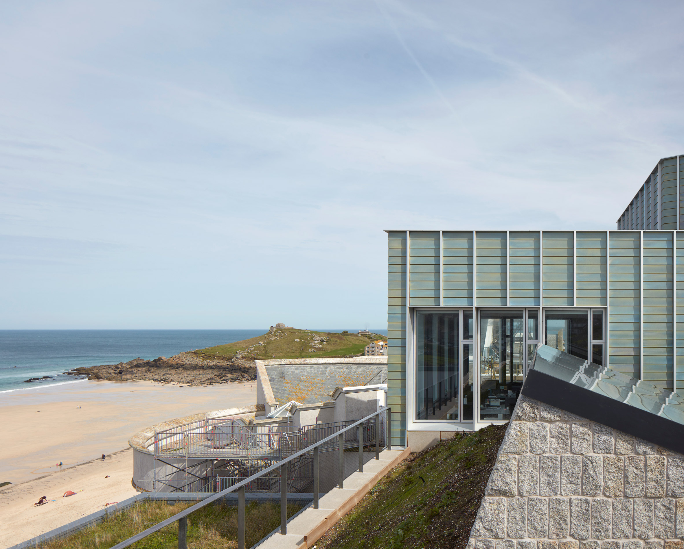 Jamie Fobert sinks extension to Tate seaside art gallery into cliff overlooking the Atlantic sea-2
