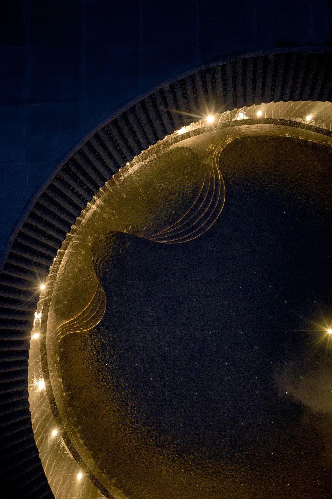 景观的穿针引线——缝合建筑、场地与记忆 | 三迪·金域漳州-9