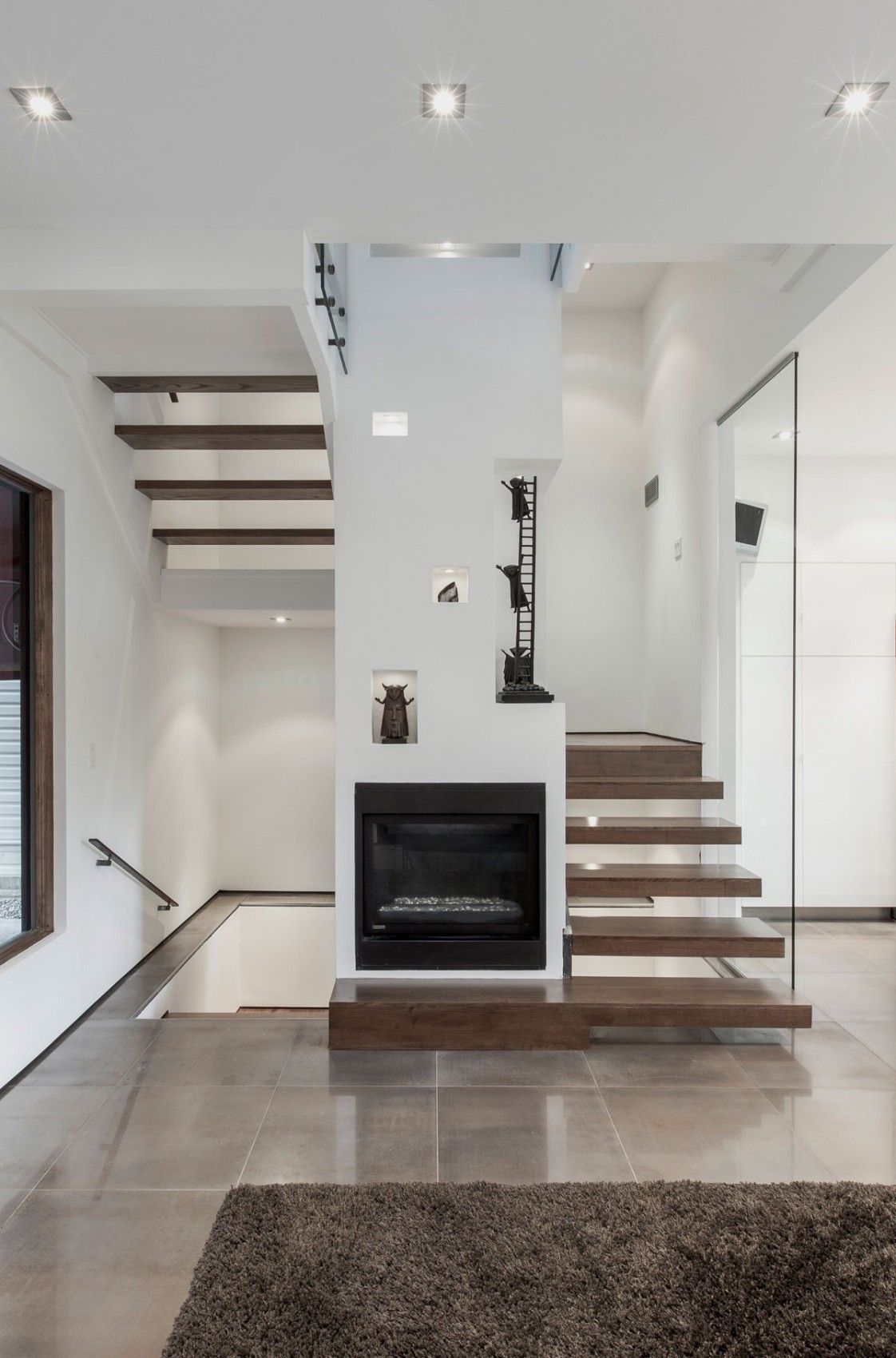 多伦多“Totem House” 行家收藏品展示的现代住宅-15