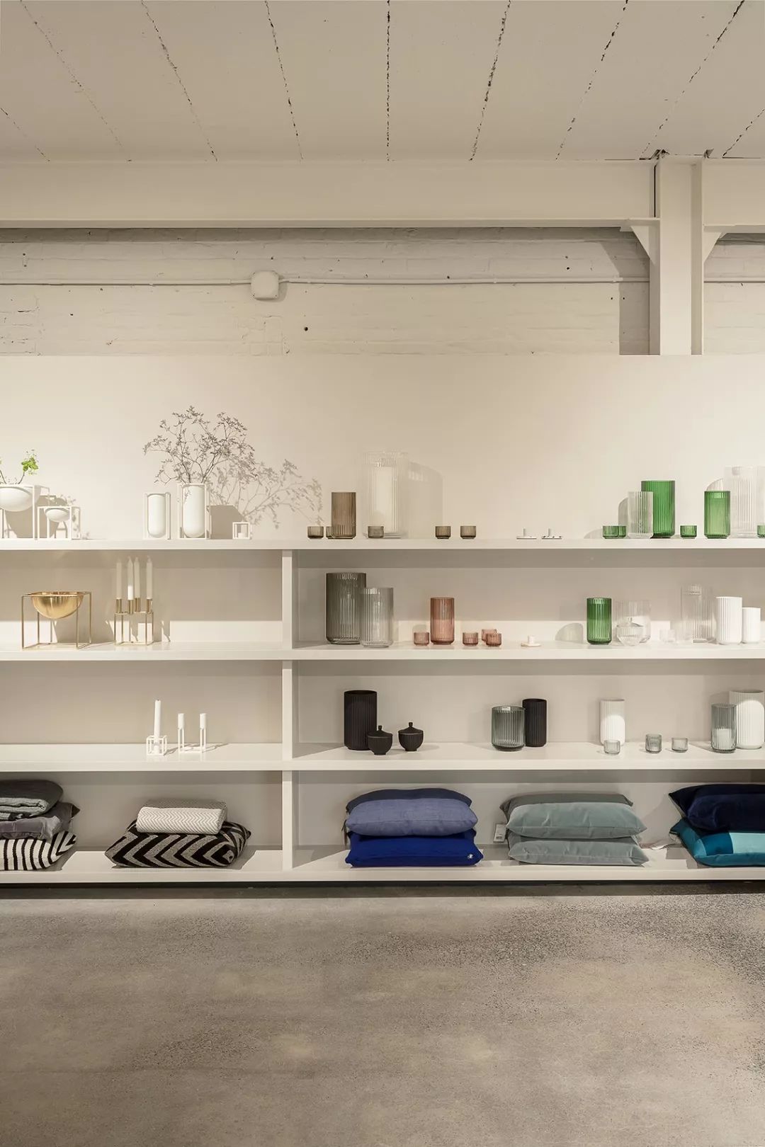 极简诗意的空间艺术——Tjip 工作室设计欣赏-14