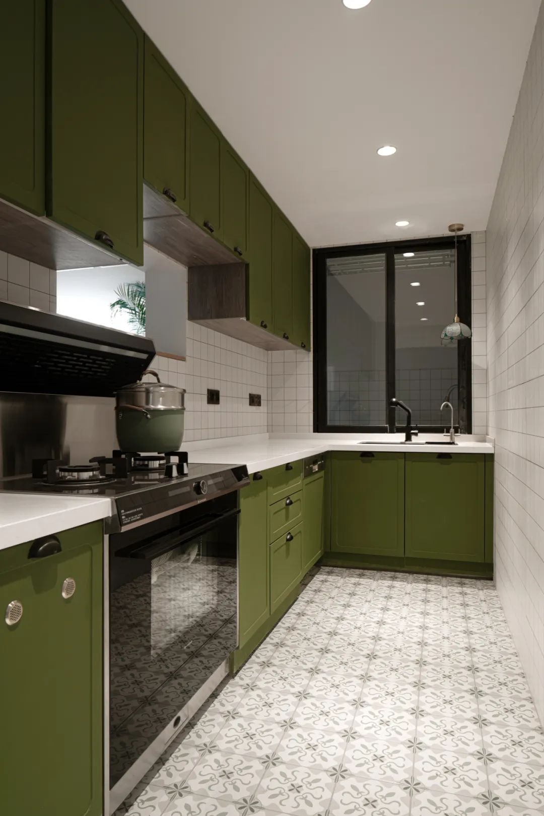 90 后情侣的温馨绿意之家丨PINK 瓶子设计-43