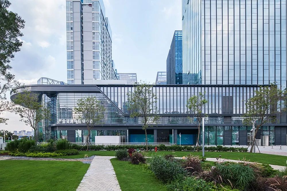 坪山创新广场 | 产城融合新格局的立体城市设计-8