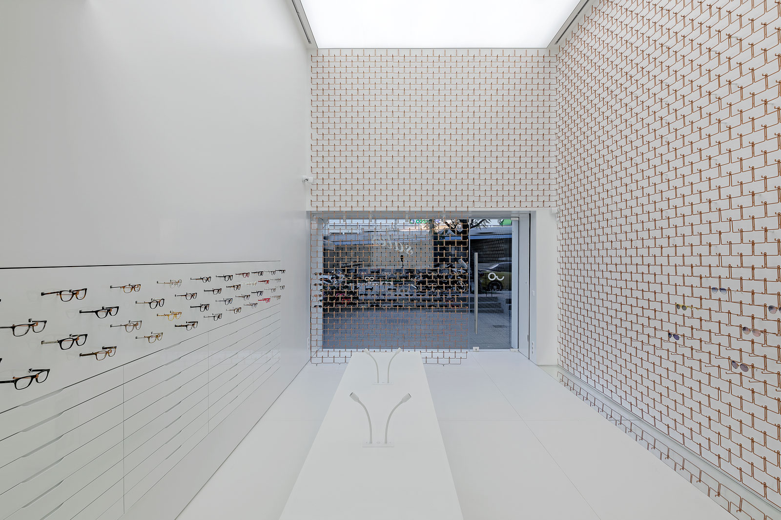 Centro Ottici Mold Architects-2