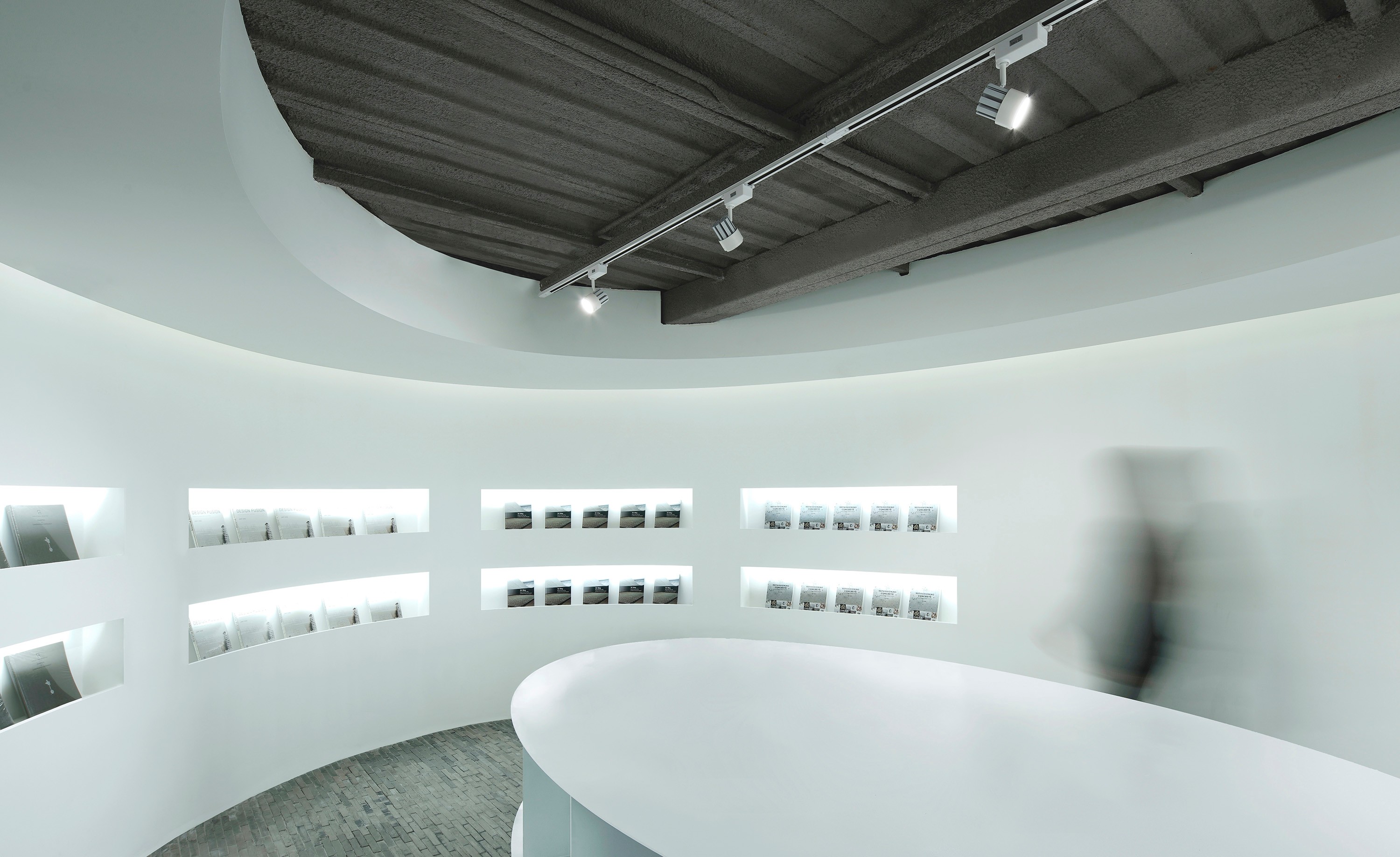 艺术之桥空间丨中国上海丨自由思考-17