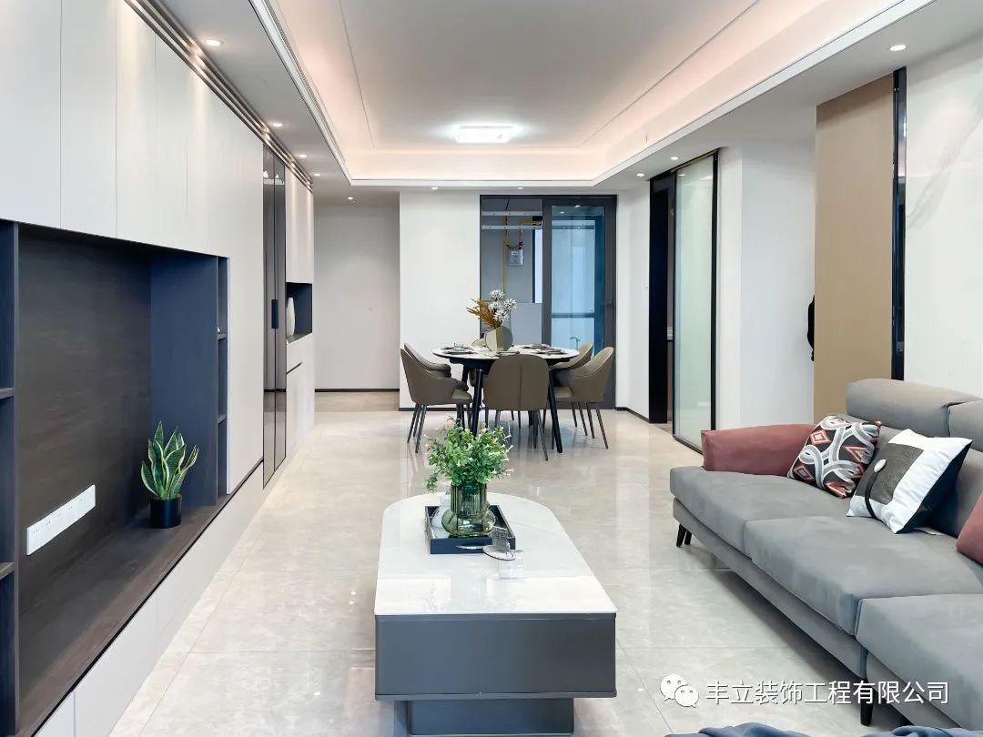 现代简约三代同堂住宅设计-24