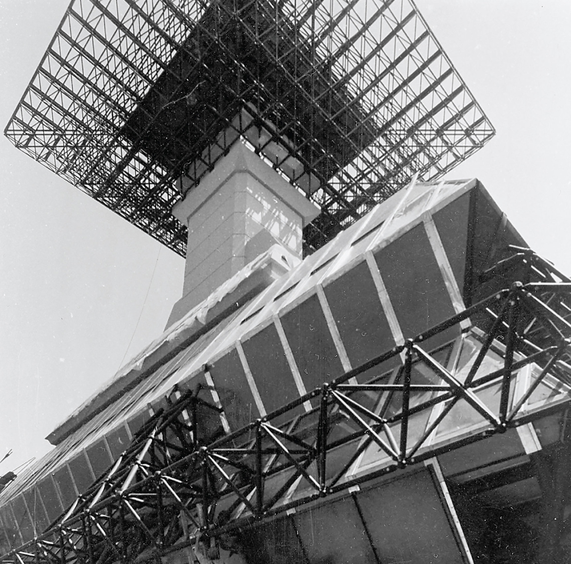 未来主义警局 | 科技与美学的完美结合-1