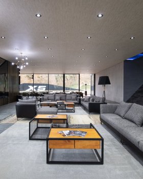 THE NEW BMW X5 NATURE LEADER