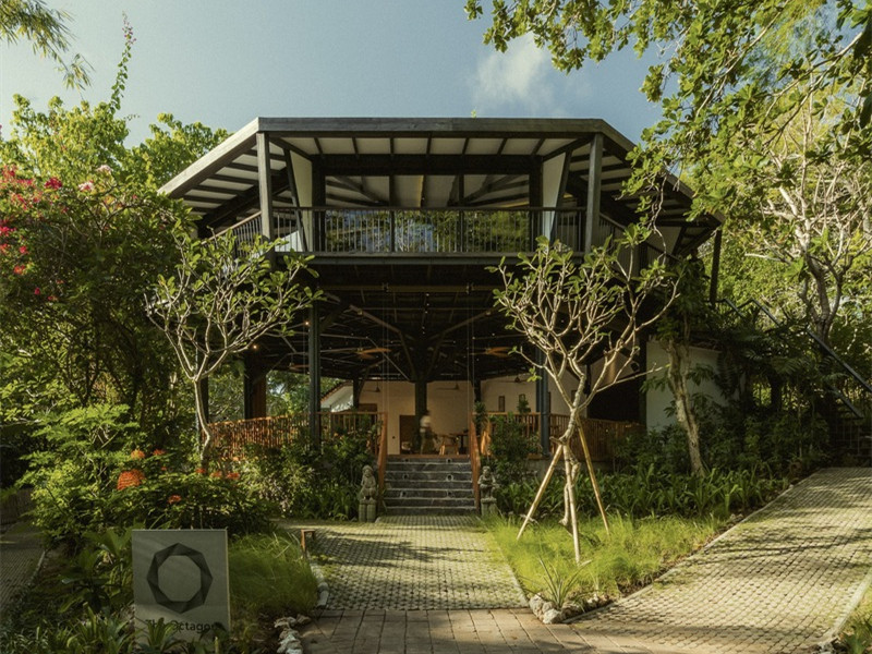 印度尼西亚八角形餐厅和工作建筑丨斯蒂尔特工作室-3
