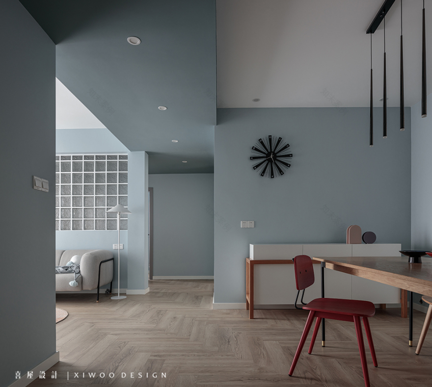 极繁主义打造蓝色海洋之家,温馨治愈空间-17