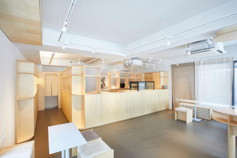 明亮温馨的简约咖啡馆，打造高品质生活空间-6