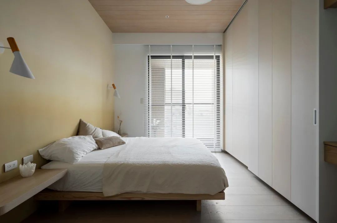 现代简约风的四口之家-25