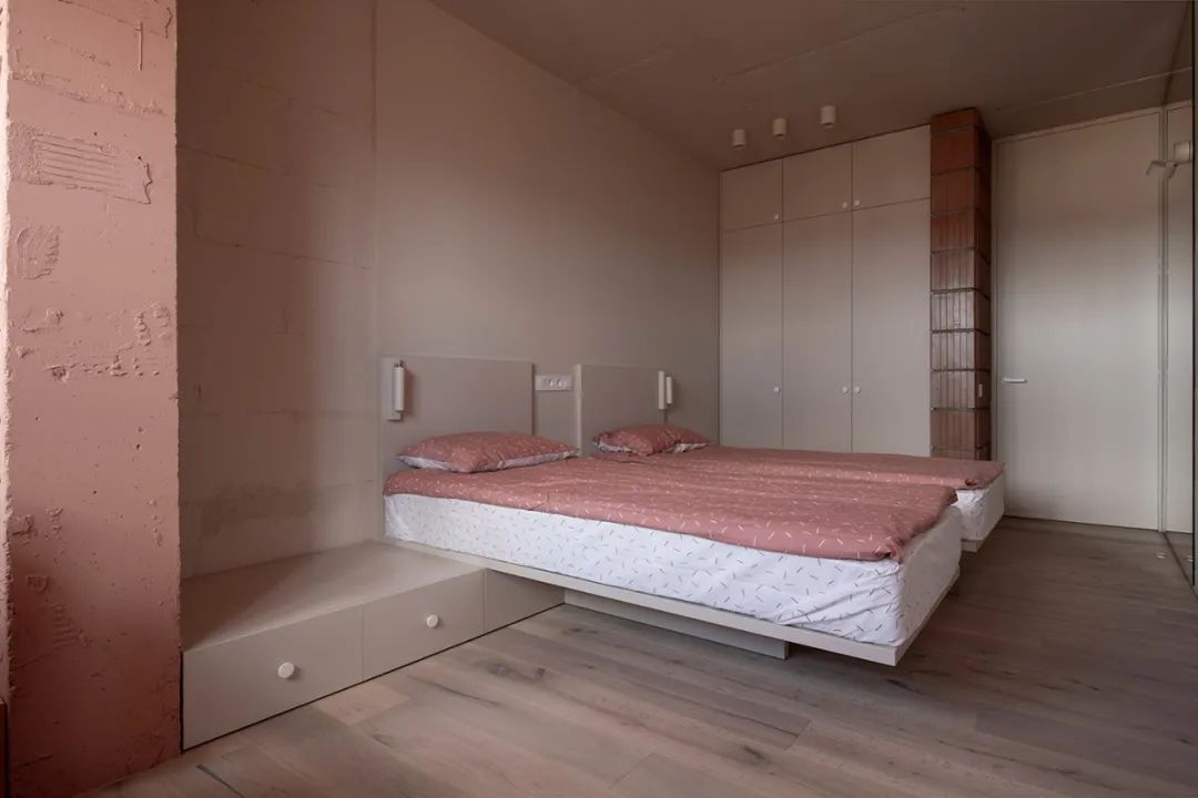 裸墙温润，陶砖创意——313 Block`s 公寓设计-56