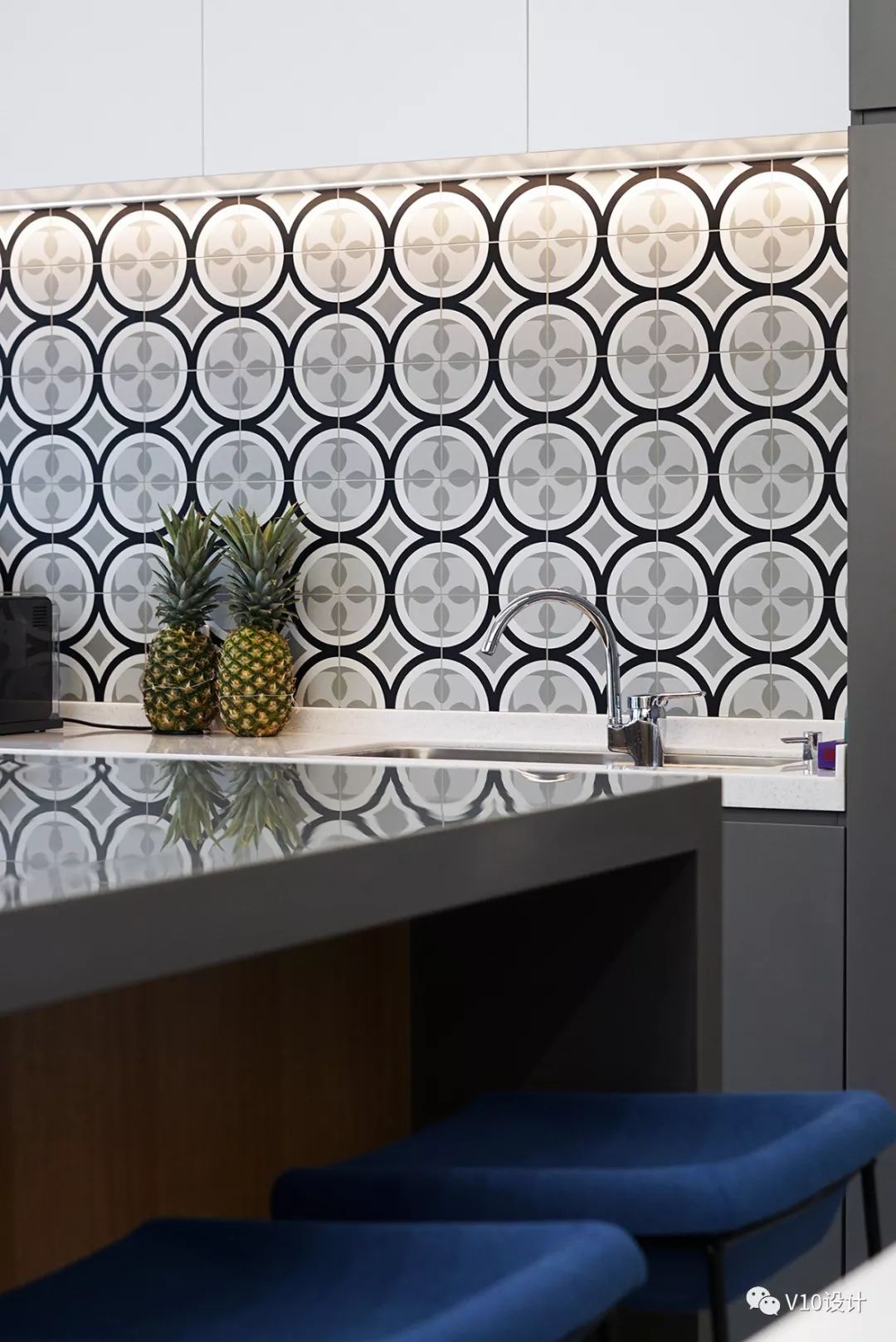 保德信总部办公空间——高效利用的 L 型布局-30