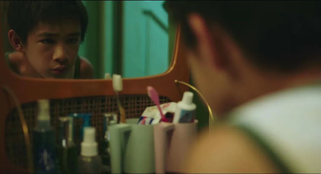 《隐秘的角落》 | 复古风装修，细节尽显悬疑魅力-63