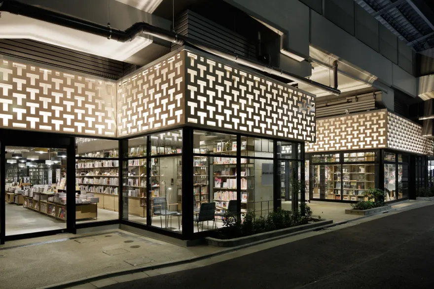 中目黑茑屋书店丨日本东京丨Klein Dytham architecture-7