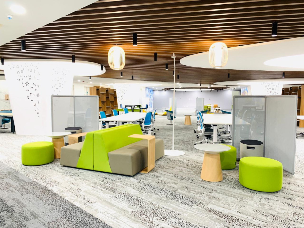 Capgemini 印度海德拉巴办公室 · Oculus 设计室的生态现代化室内设计-10