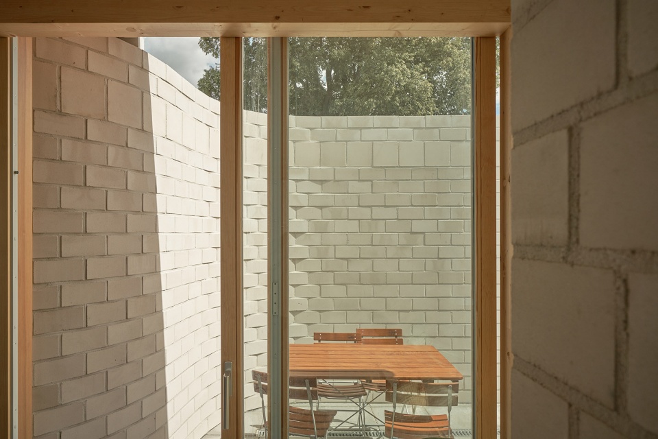 Uckermark 玻璃温室别墅 | 德国 Sigurd Larsen 设计-32