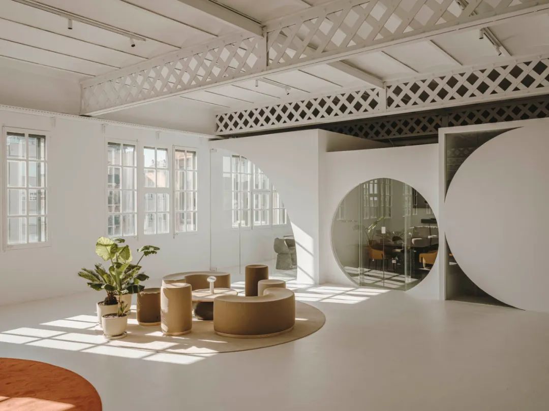 Fuego Camina Conmigo 办事处丨西班牙巴塞罗那-35