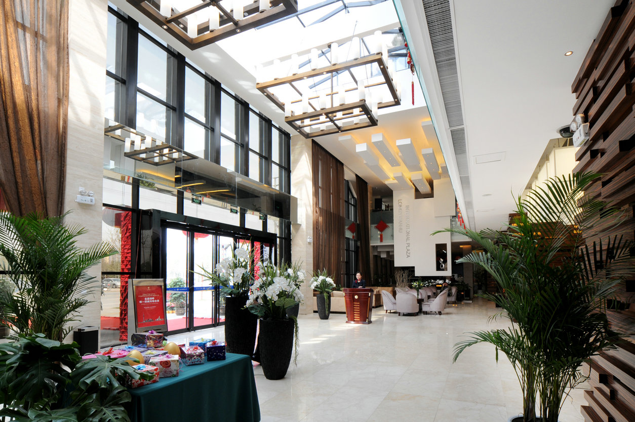 腾升装饰|焦作龙源湖国际广场售楼处装修工程-2