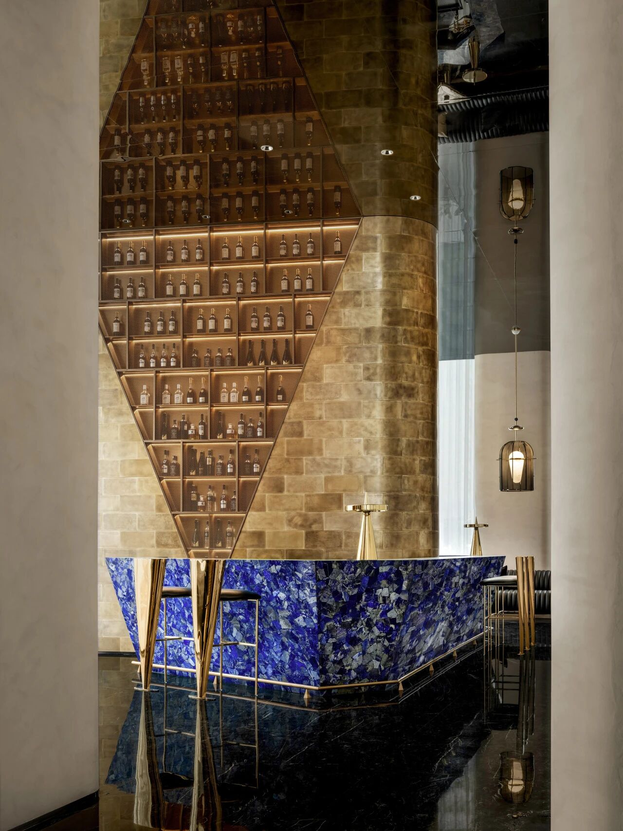 新作 HWCD5｜Retro Futurism 打破风格固化，定义潮流范式-35