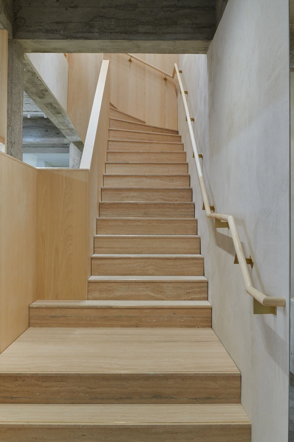 A·P·C·慕尼黑商店丨德国慕尼黑丨Laurent Deroo Architecte-14