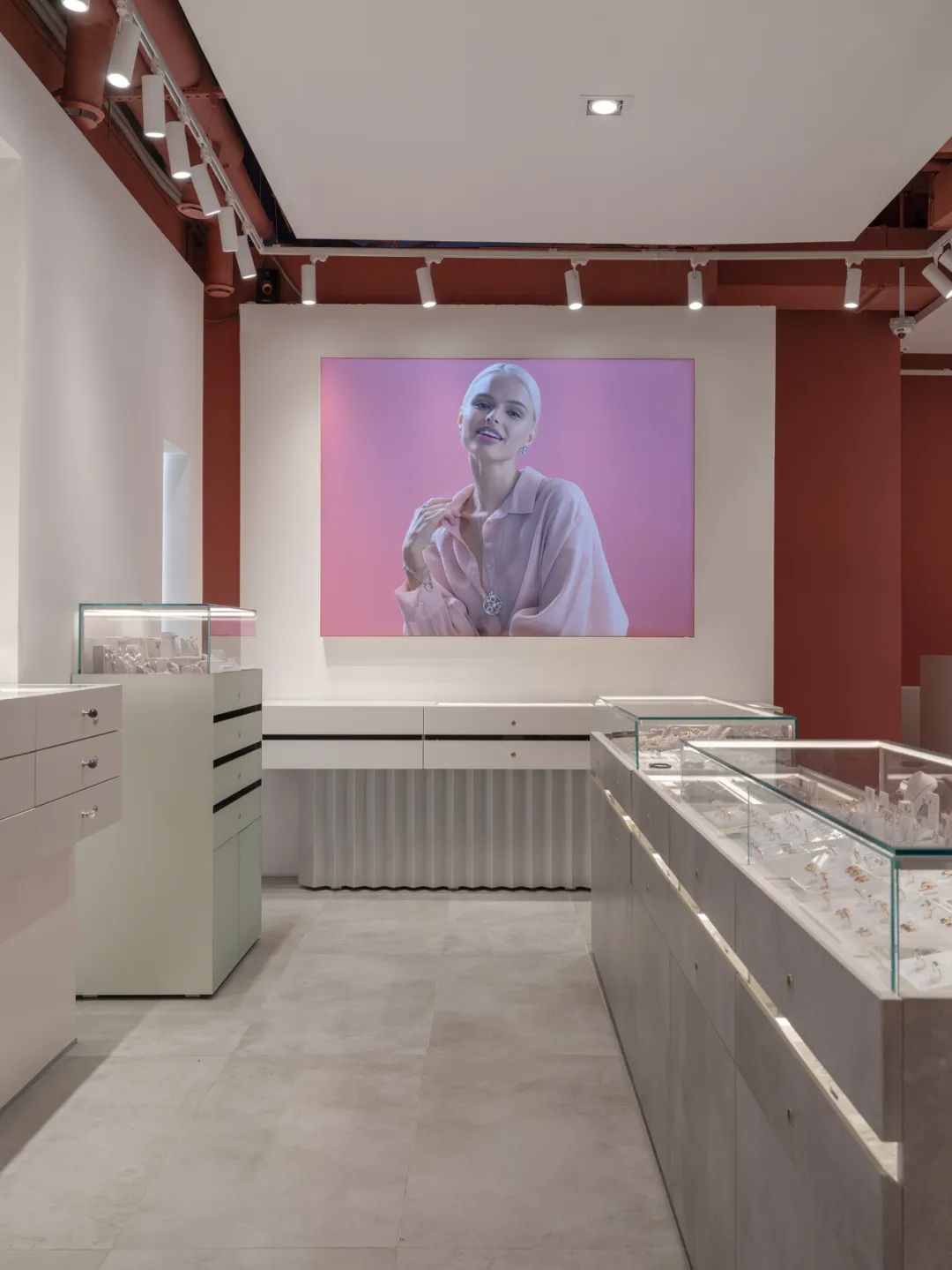 UVI 首家线下店铺丨俄罗斯莫斯科丨Bureau Sinitsa-5