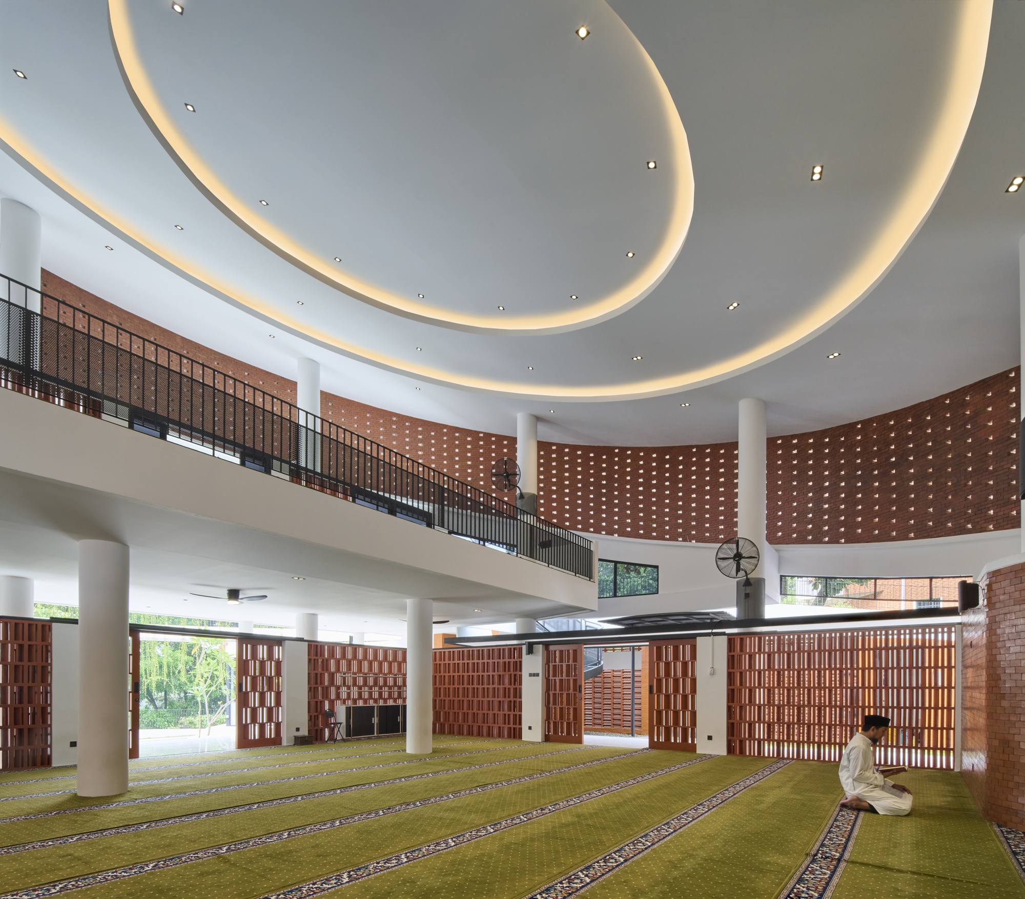 Al-Iqtishad Mushola / CREM Paragon x KIND-20