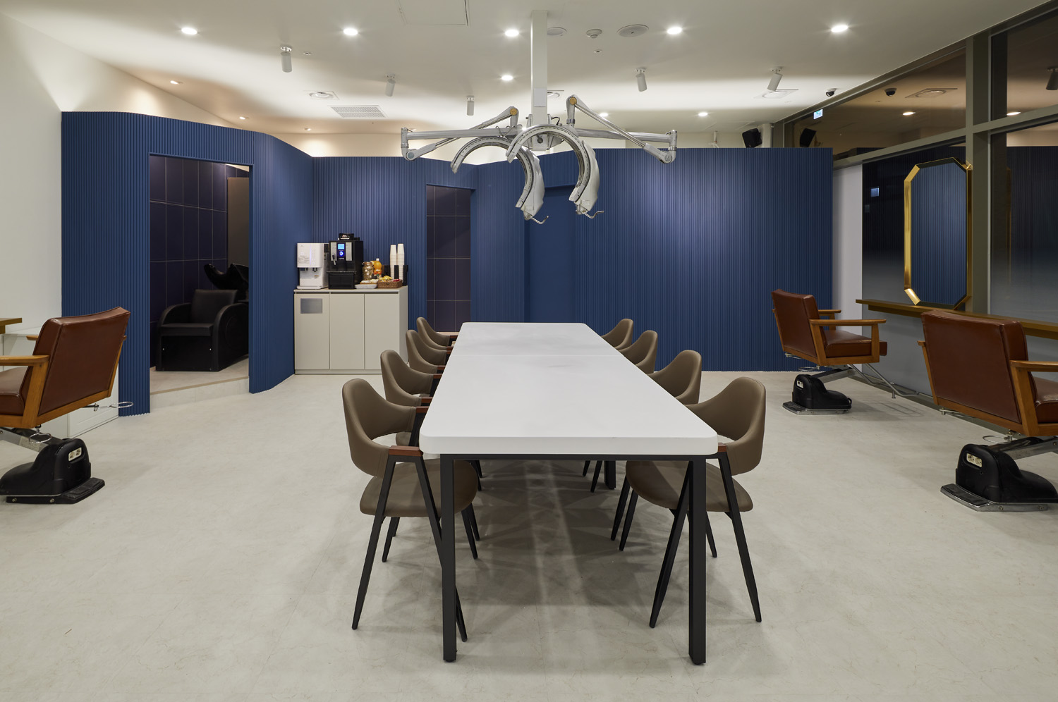 简约蓝调美学，18 平米美容室设计-9