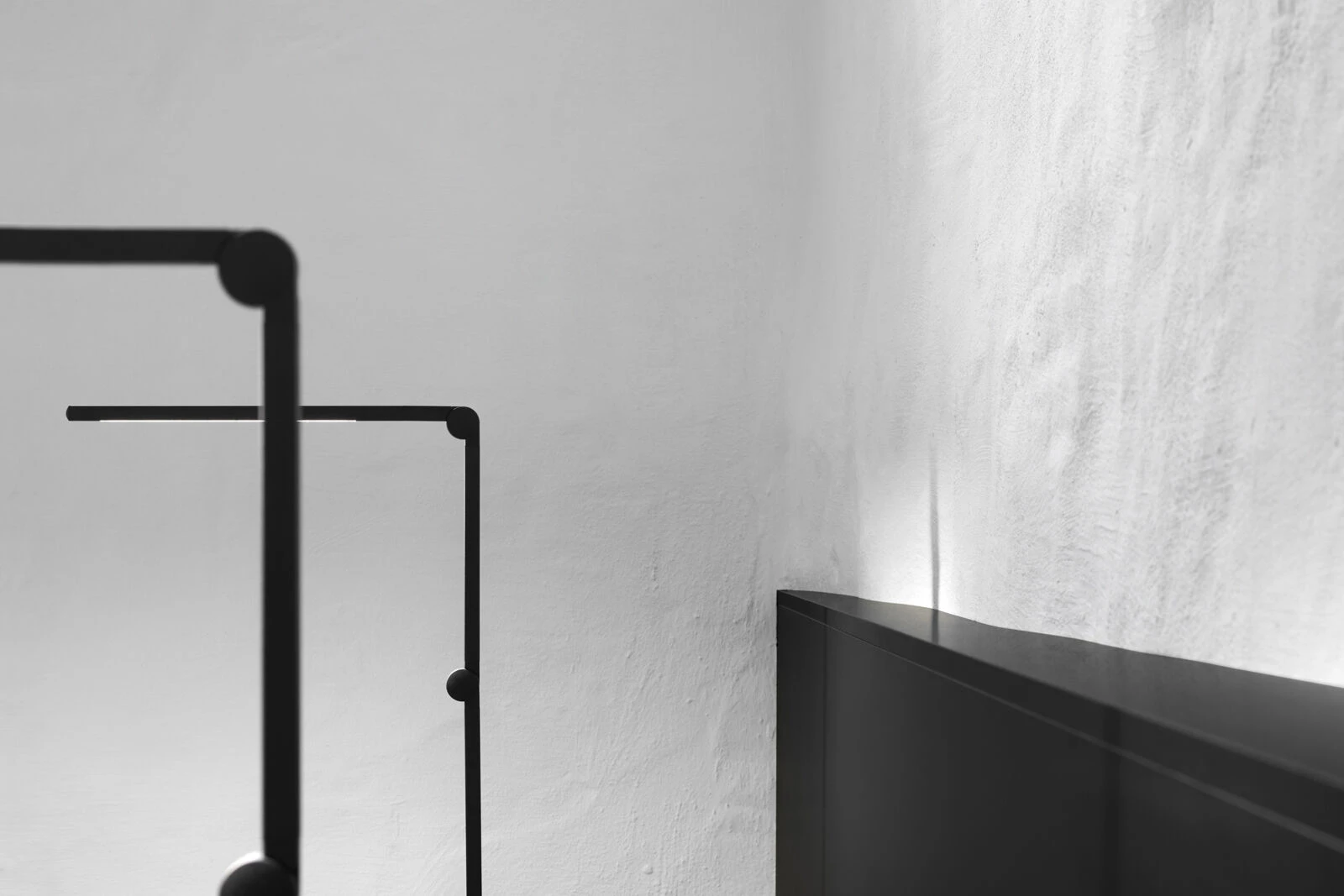 德国古老建筑中的现代纹身工作室-29