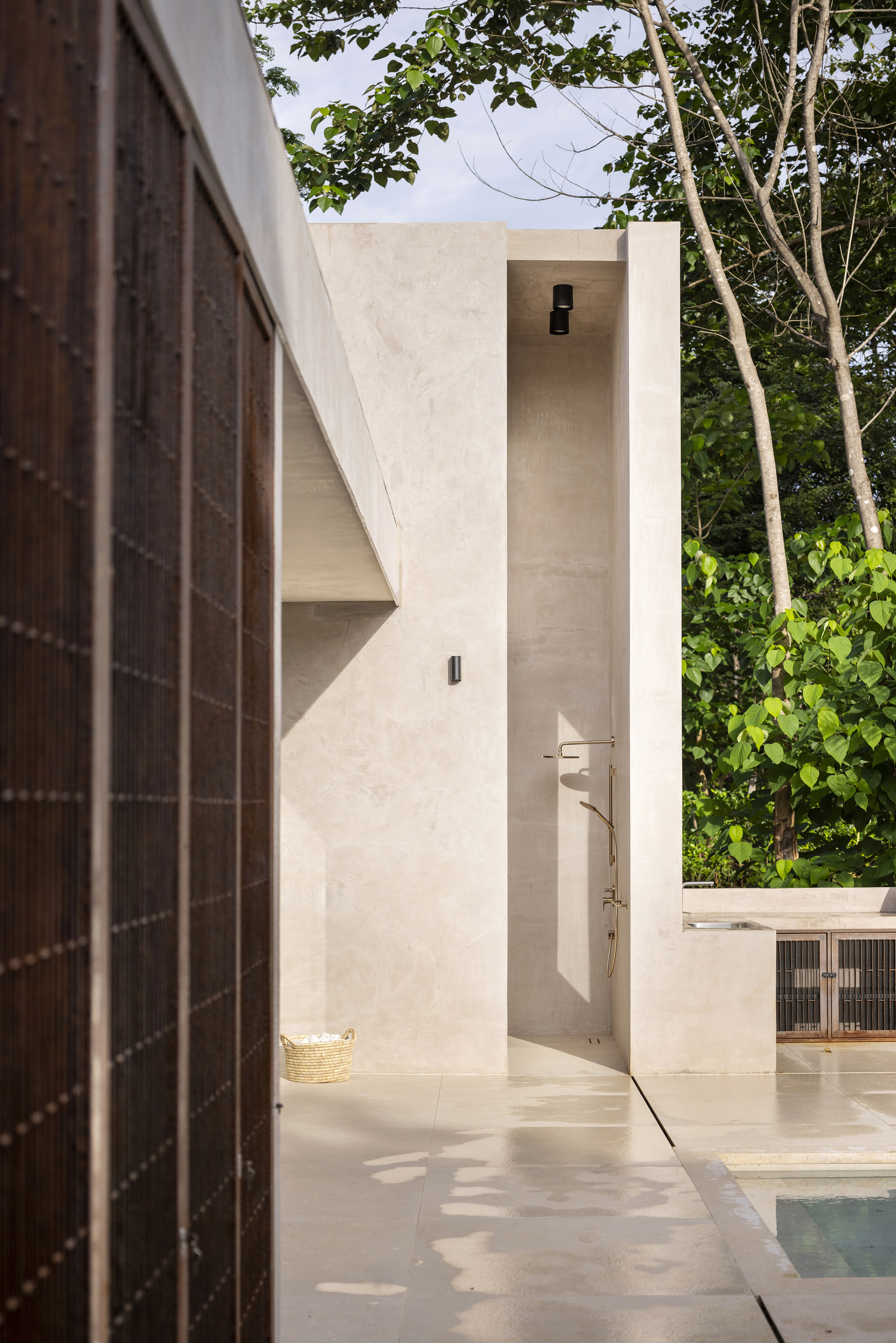 Six Courtyards House丨VOID设计-10