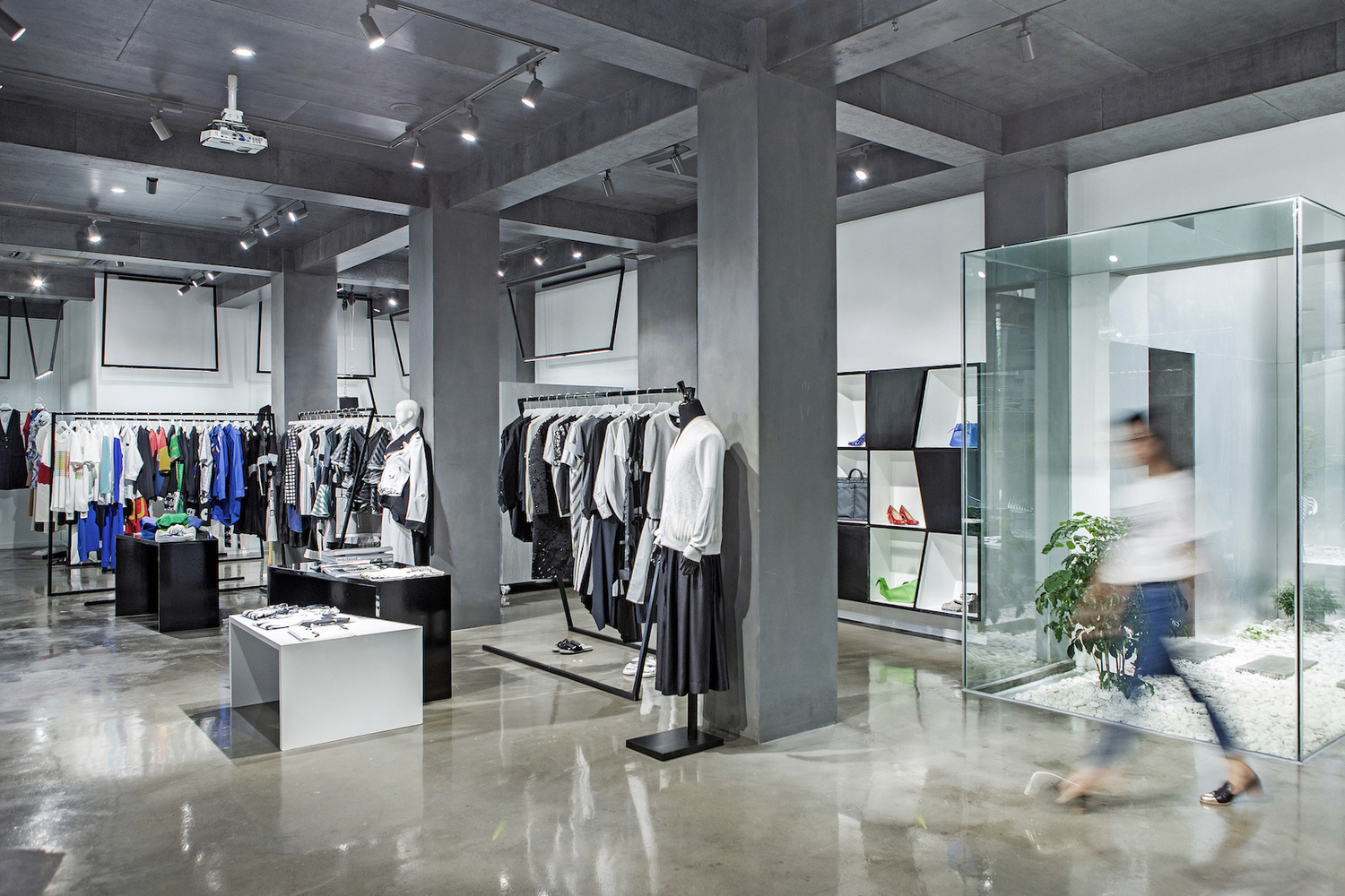 复古住宅变奏曲 · 成都街头趣味时尚空间-20