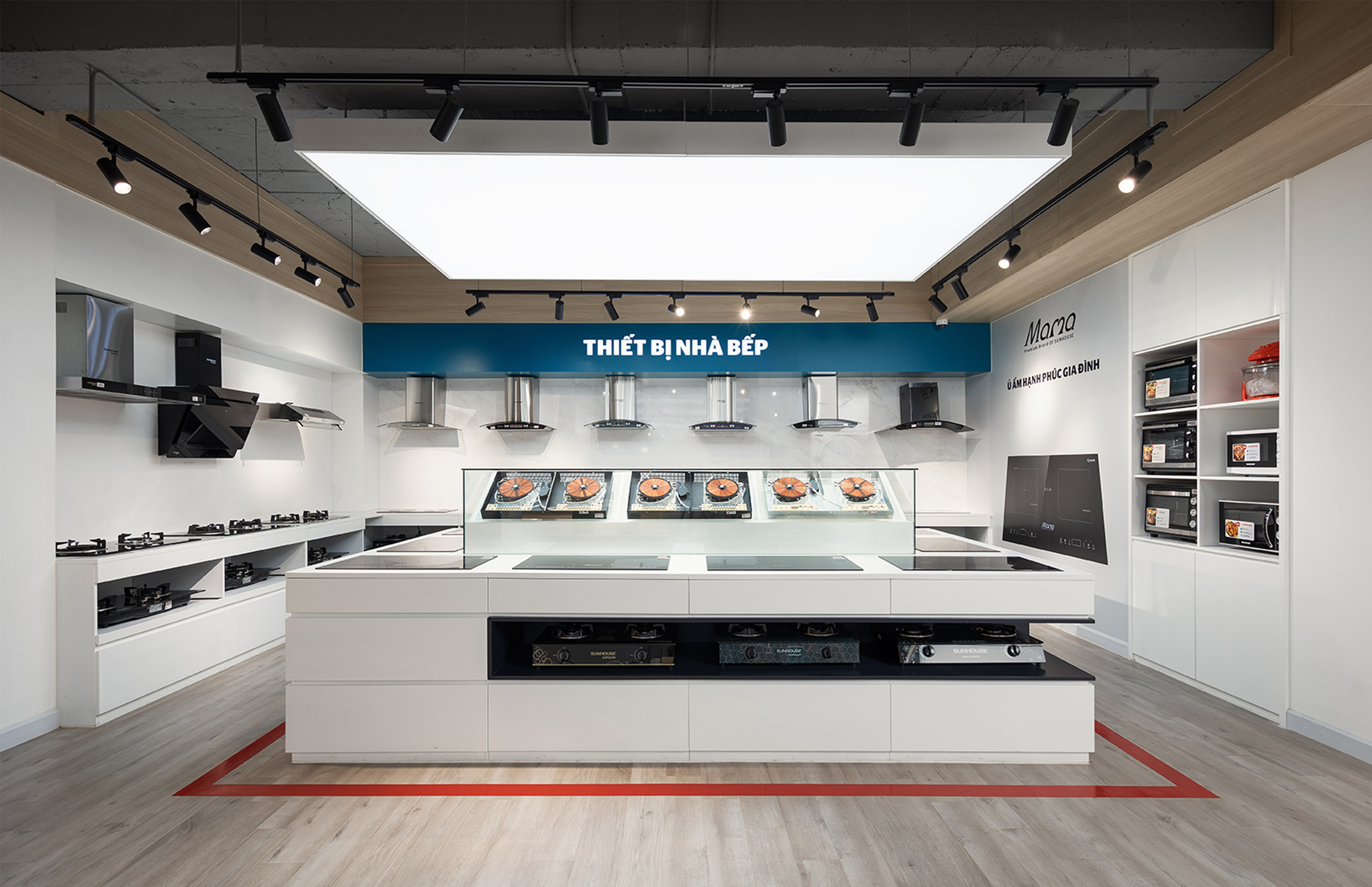 越南 SUNHOUSE 家居展厅 | 红白灰的厨房盒子-0