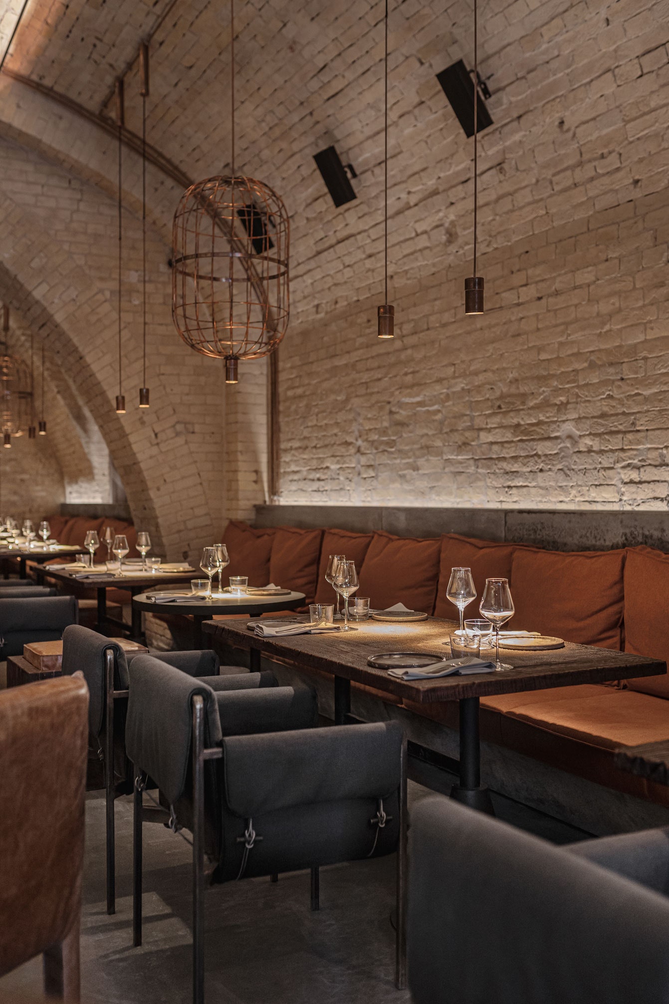 Бар Virgin Izakaya по проекту YoDezeen в Киеве | AD Magazine-16