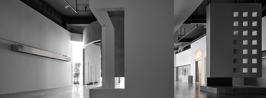 电影胶片般的动态感服饰店设计丨中国苏州丨苏州市不止设计顾问有限公司-15