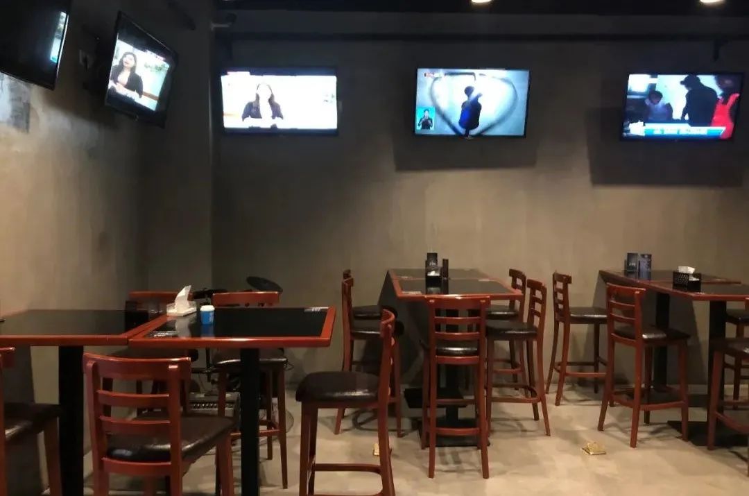 疫情下的实体救赎——精酿社区客厅“啤气”空间重生-17