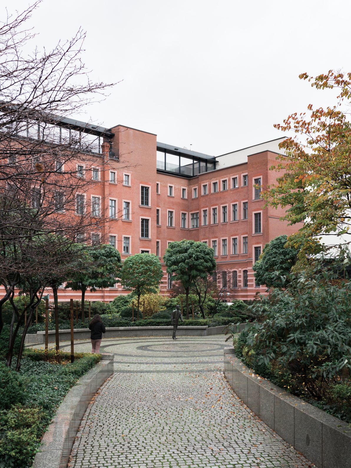 Neue Räume fürs Berliner Büro - buerohauser-17