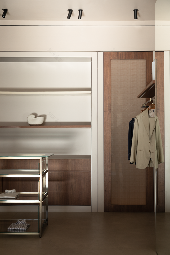 回归气质 · 上海 WM Studio 现代男装店设计丨中国上海丨shankou architecture-38