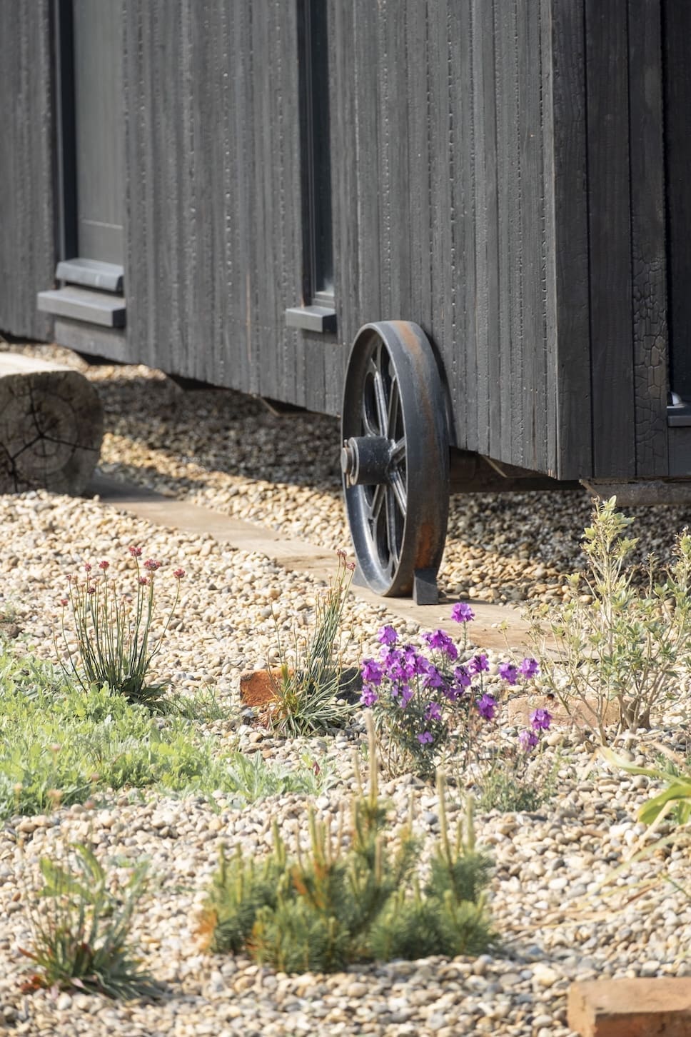 Inclume Architects设计的独立式扩建建筑丨英国英格兰-7