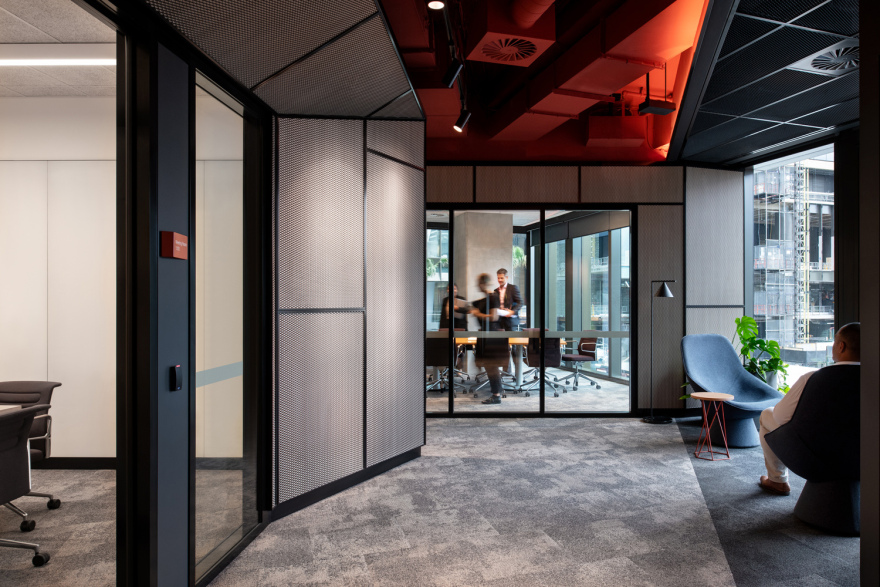 伍兹贝格打造 NAB 3 Parramatta Square 办公空间-4