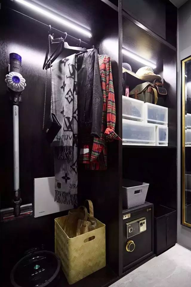 140㎡开放式空间，衣帽间、储物间一应俱全，逆天设计让家翻倍-258